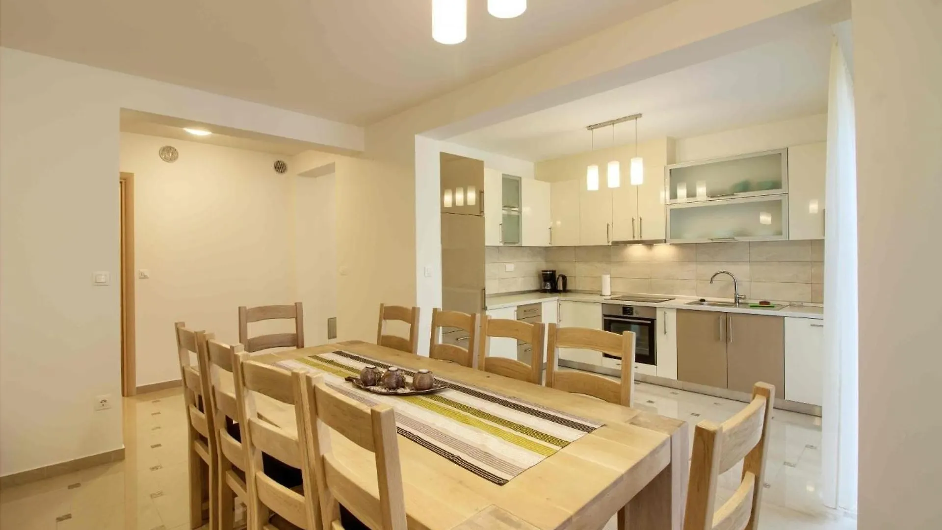 Ferienhaus Mit Privatpool Fuer 20 Personen Ca 480 Qm In Banjole, Istrien Istrische Riviera Banjole