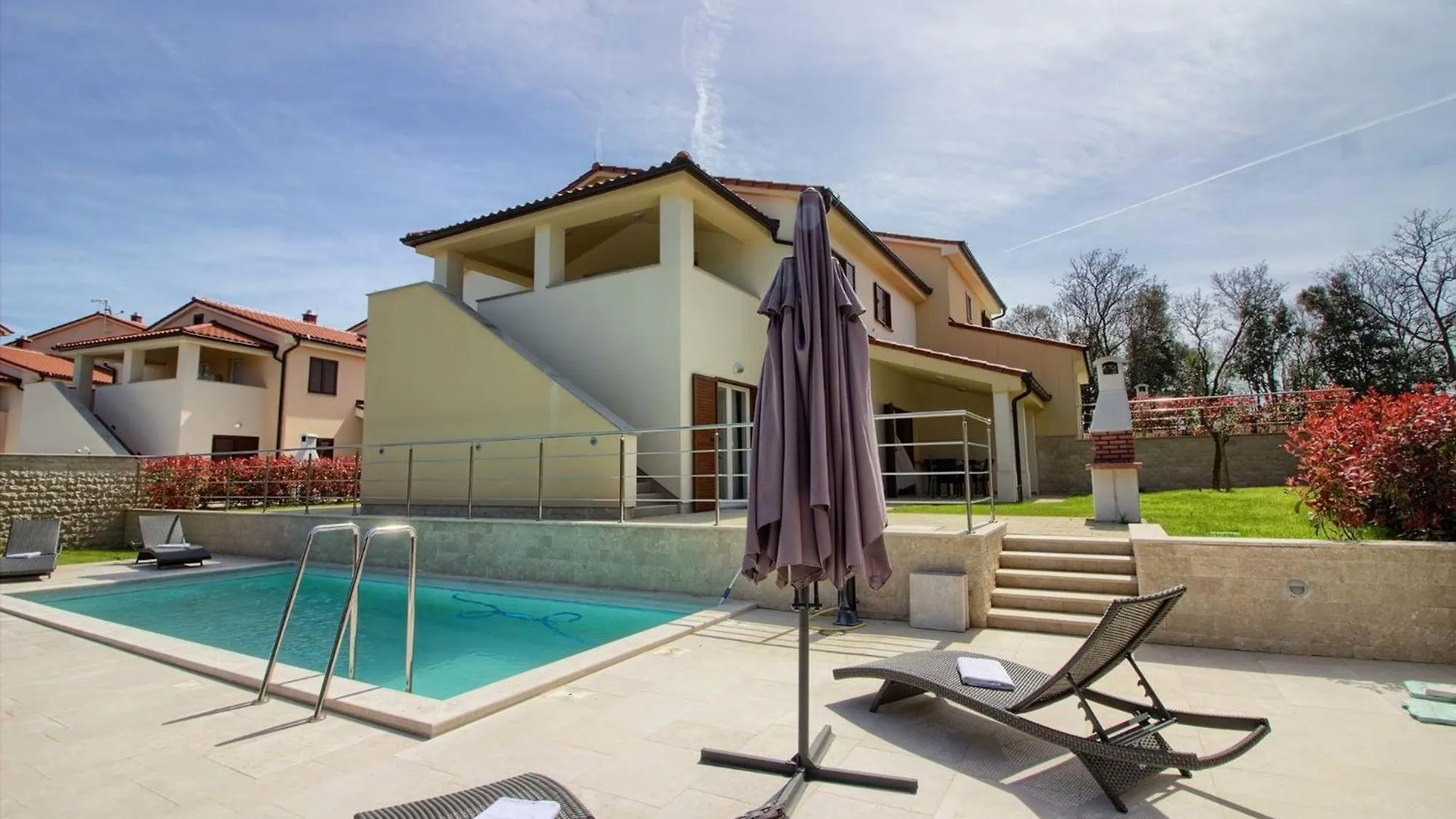 Ferienhaus Mit Privatpool Fuer 20 Personen Ca 480 Qm In Banjole, Istrien Istrische Riviera Croatia